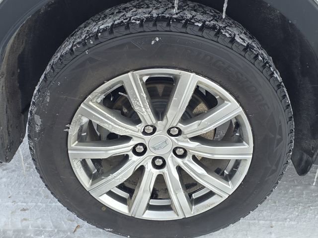 Used 2022 Cadillac XT4 Premium Luxury AWD/4WD image 5