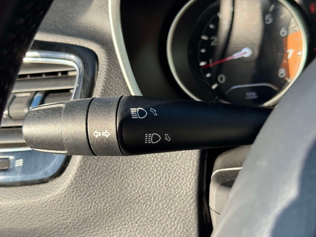 Used 2019 Jeep Compass Latitude AWD/4WD image 23