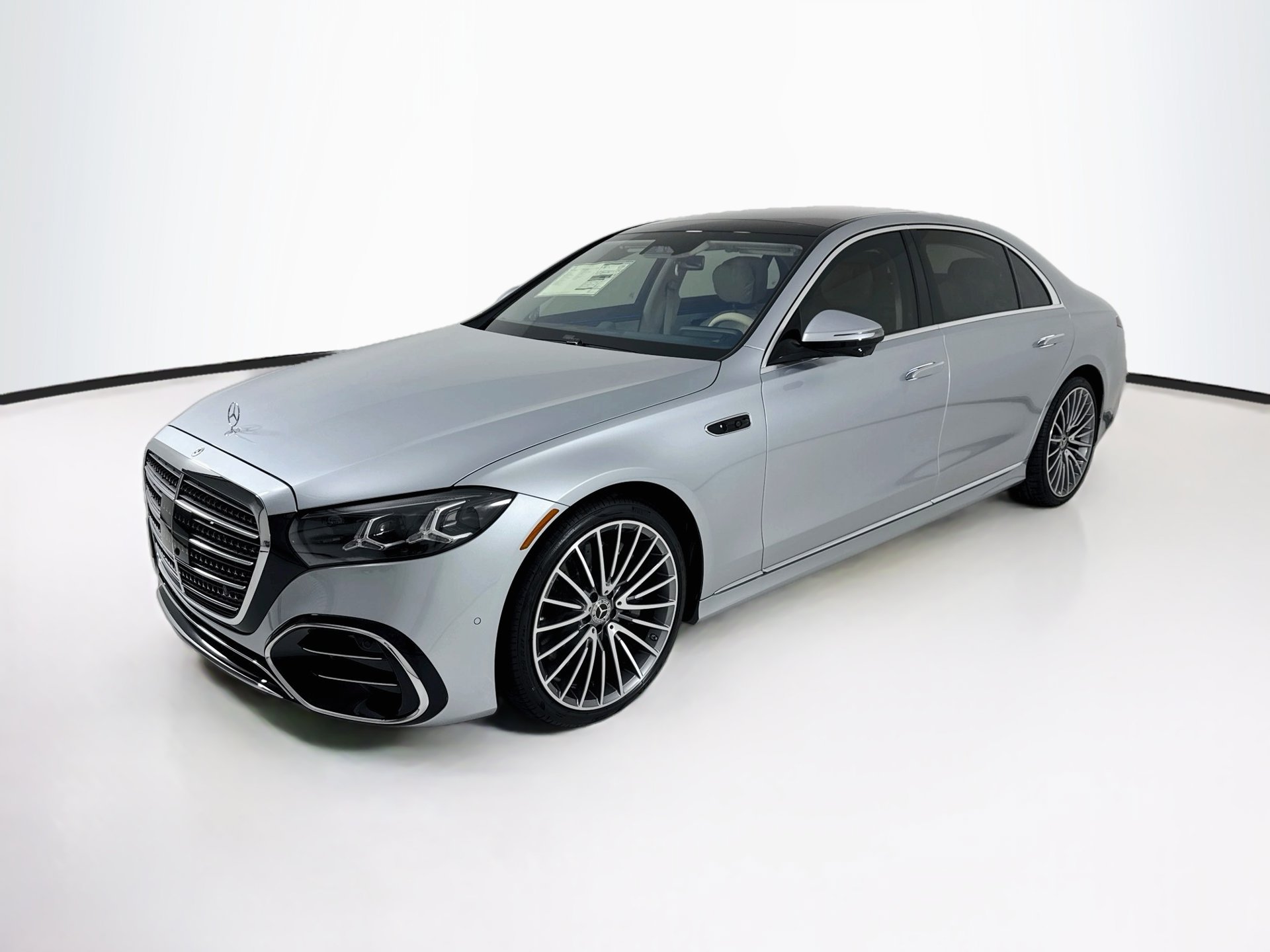 New 2027 Mercedes-Benz S 580 4MATIC Sedan image 3