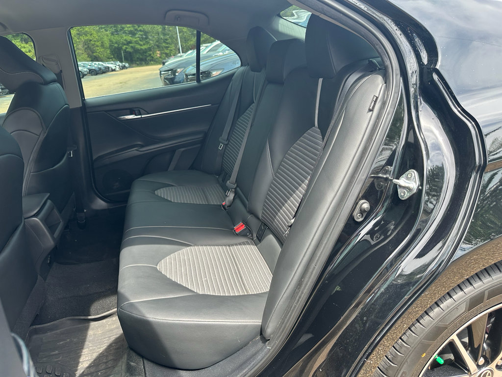 Used 2023 Toyota Camry SE w/ Convenience Package image 9