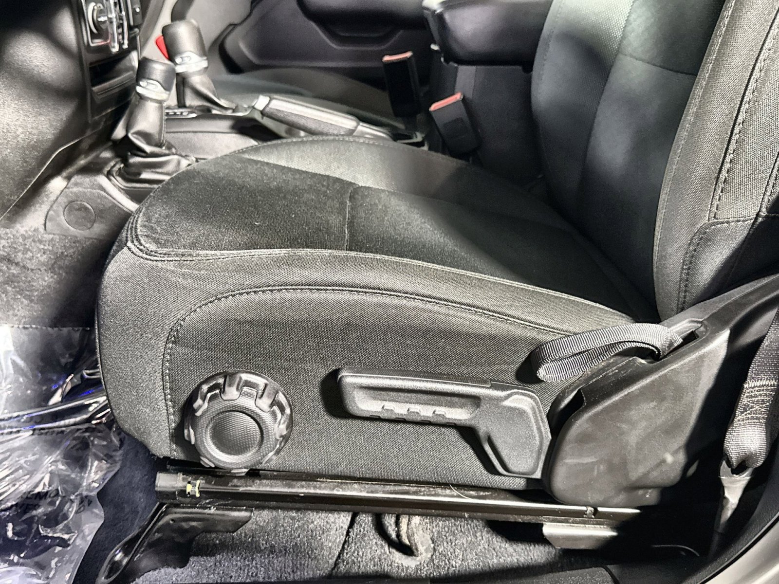Used 2019 Jeep Wrangler Unlimited Sport image 14