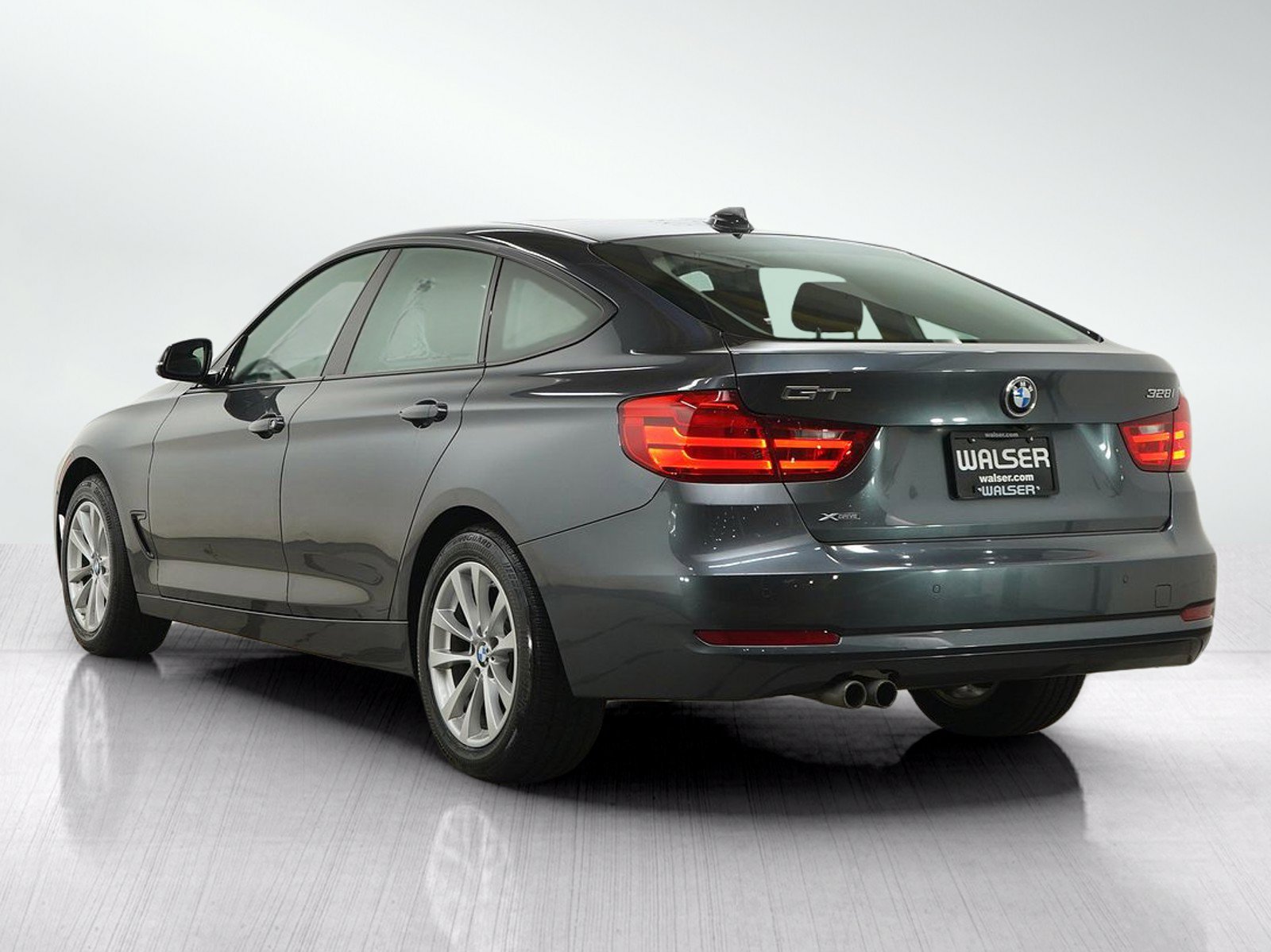 Used 2015 BMW 328i Gran Turismo xDrive AWD/4WD image 3