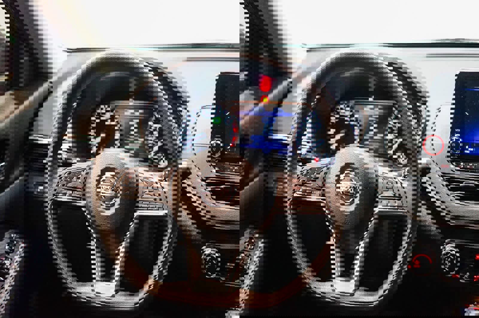 Used 2022 Nissan Altima 2.5 SV image 14