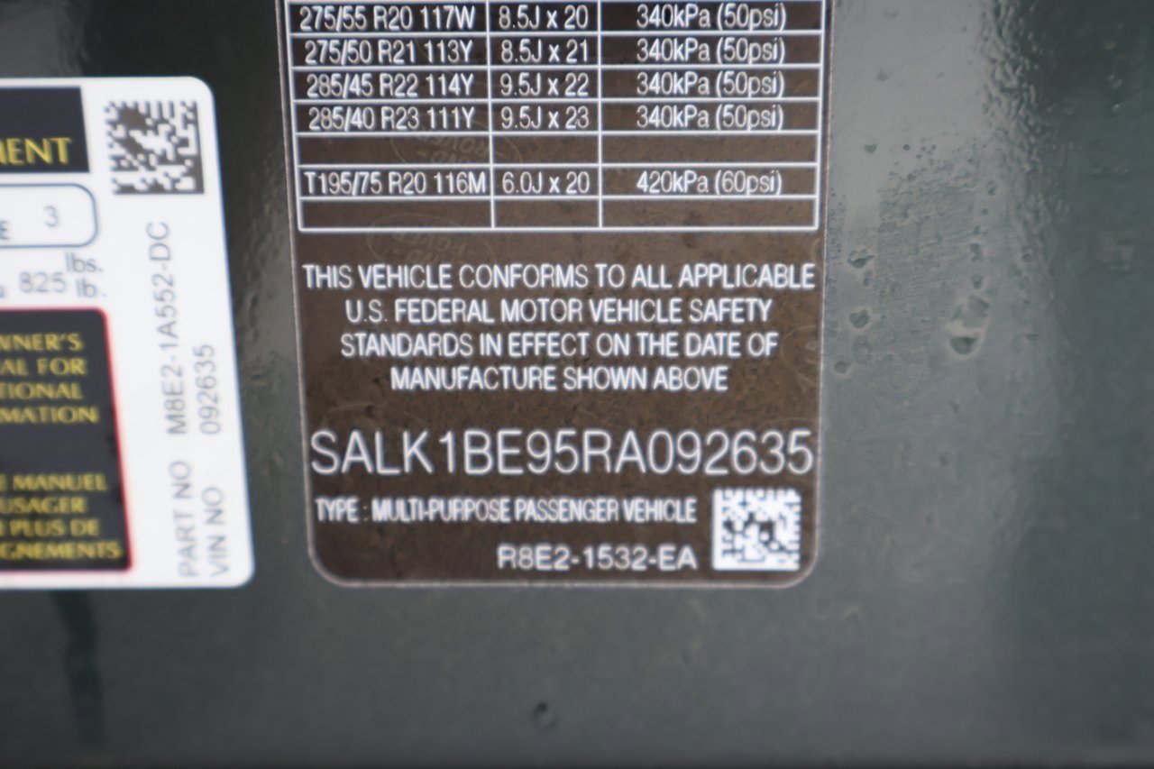 Used 2024 Land Rover Range Rover Long Wheelbase Autobiography image 28