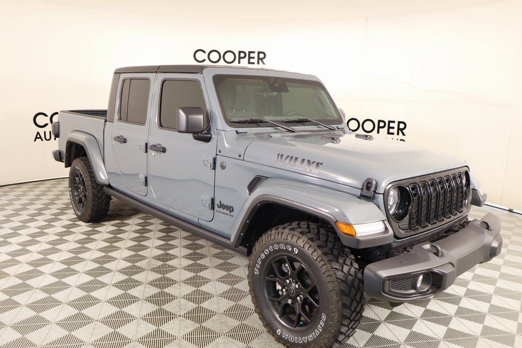 Used 2024 Jeep Gladiator Sport
