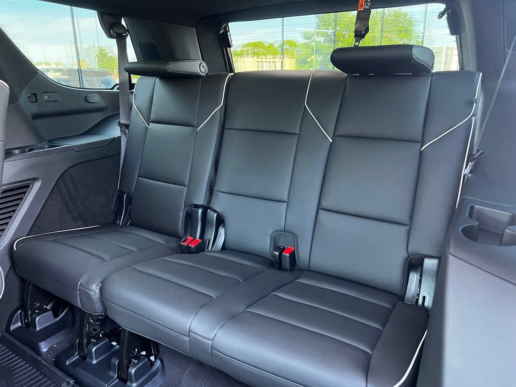 New 2026 Cadillac Escalade Luxury w/ Touring Package AWD/4WD image 22