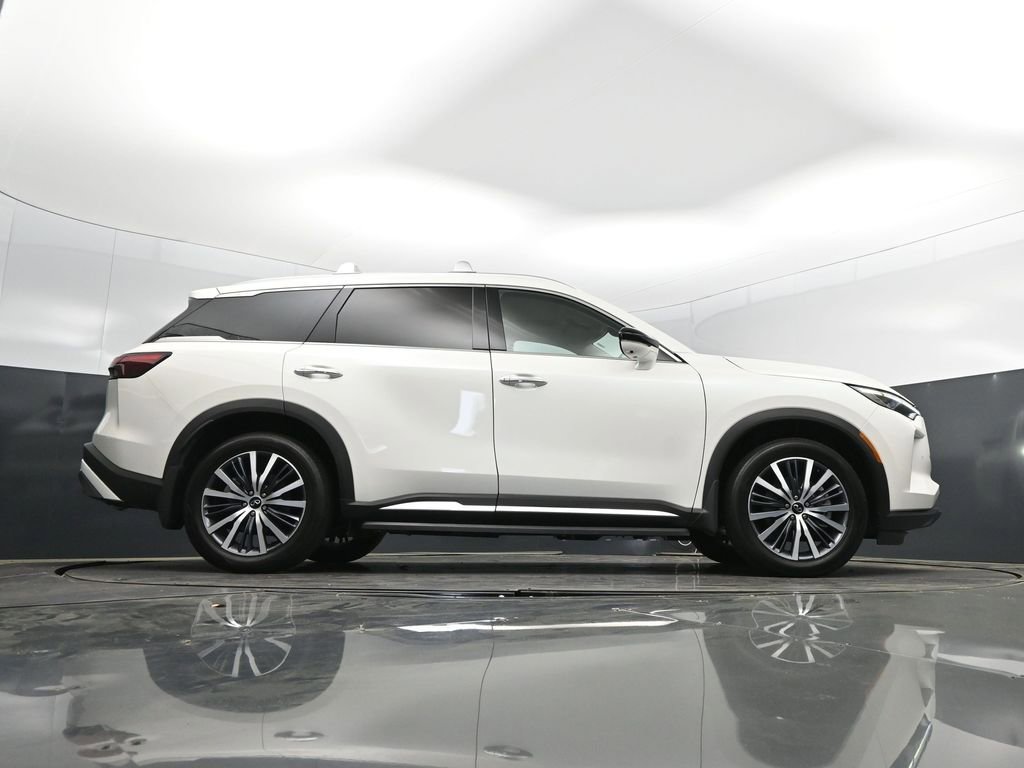 Used 2023 INFINITI QX60 Sensory w/ Vision Package image 41