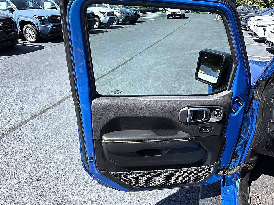 Used 2024 Jeep Wrangler Unlimited Sahara w/ Safety Group AWD/4WD image 9