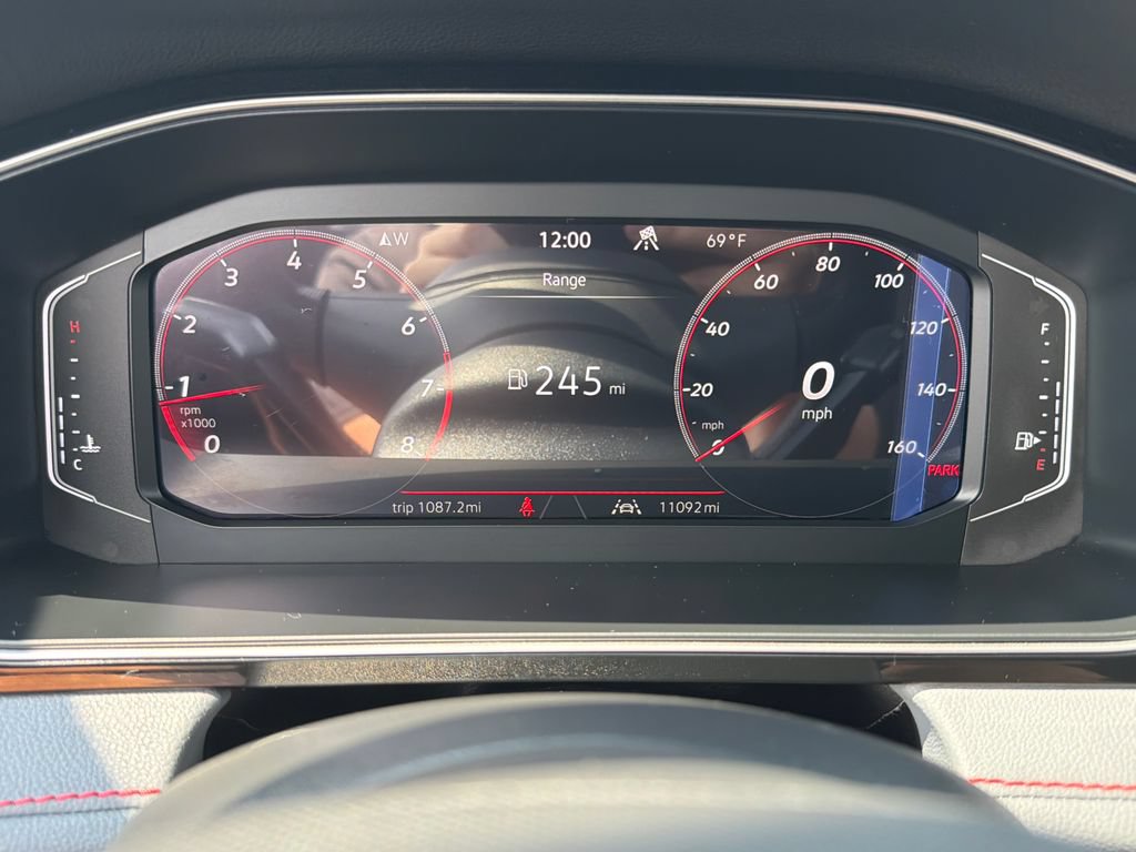 Certified 2025 Volkswagen Jetta GLI Autobahn FWD image 14