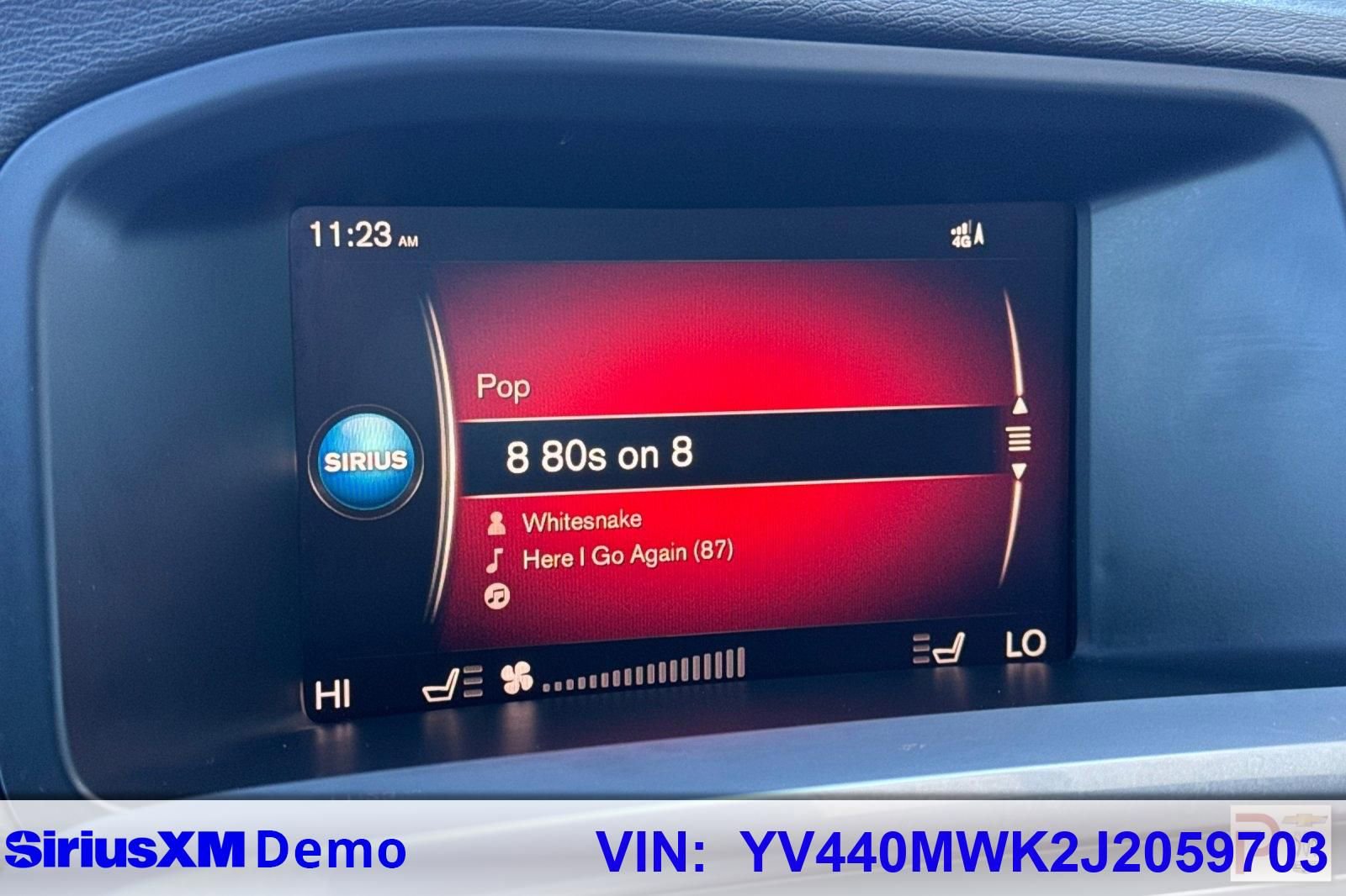 Used 2018 Volvo V60 T5 Cross Country image 36