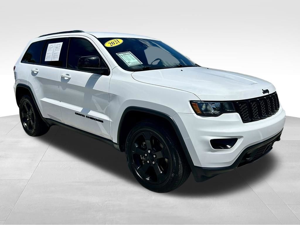 Used 2021 Jeep Grand Cherokee Freedom Edition RWD image 3