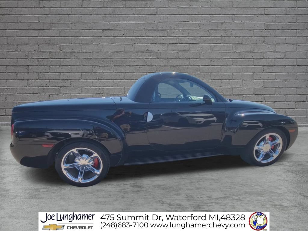 Used 2004 Chevrolet SSR RWD image 5