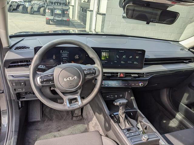 Used 2025 Kia K5 LXS FWD image 14