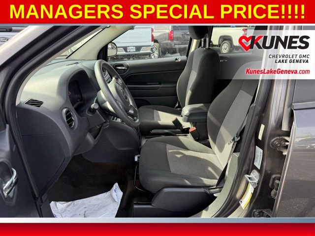 Used 2017 Jeep Compass Sport w/ Power Value Group image 12