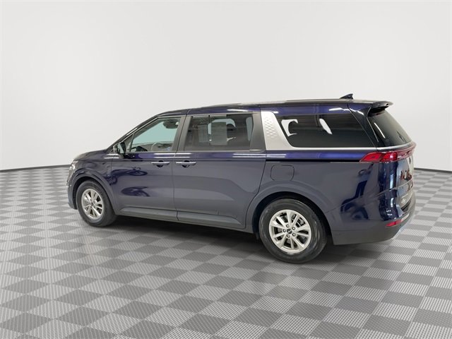 Used 2024 Kia Carnival LX image 6