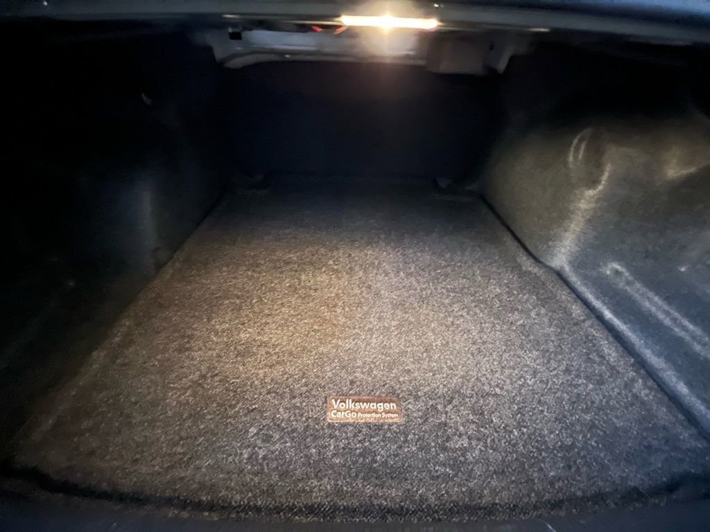 Certified 2021 Volkswagen Passat 2.0T S image 29