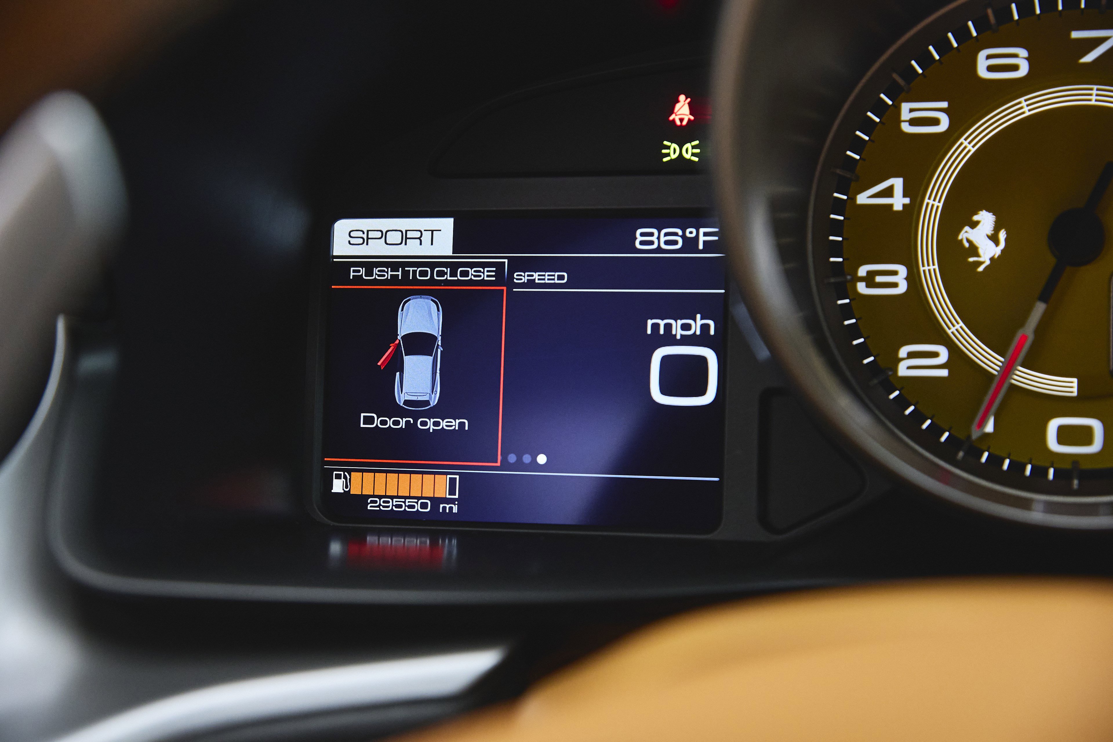 Used 2018 Ferrari GTC4Lusso image 18