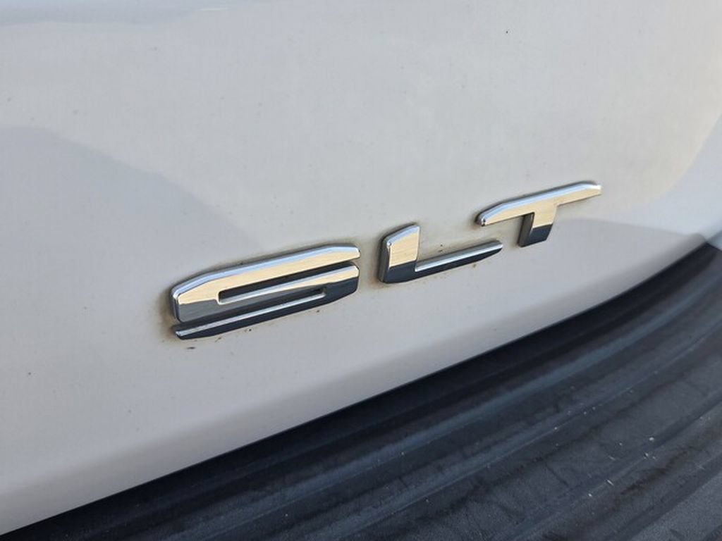 Used 2022 GMC Yukon XL SLT w/ SLT Premium Package RWD image 10