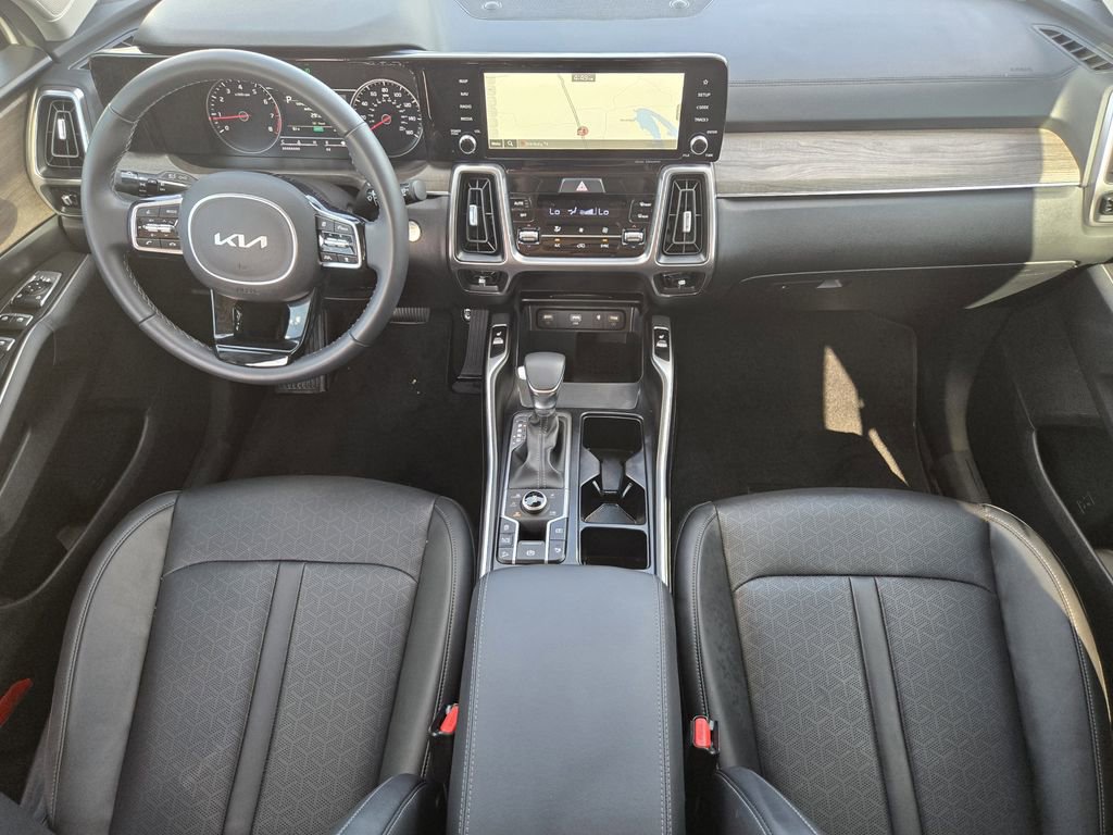 Certified 2023 Kia Sorento X-Line EX image 25
