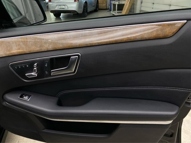 Used 2016 Mercedes-Benz E 350 4MATIC Sedan image 28