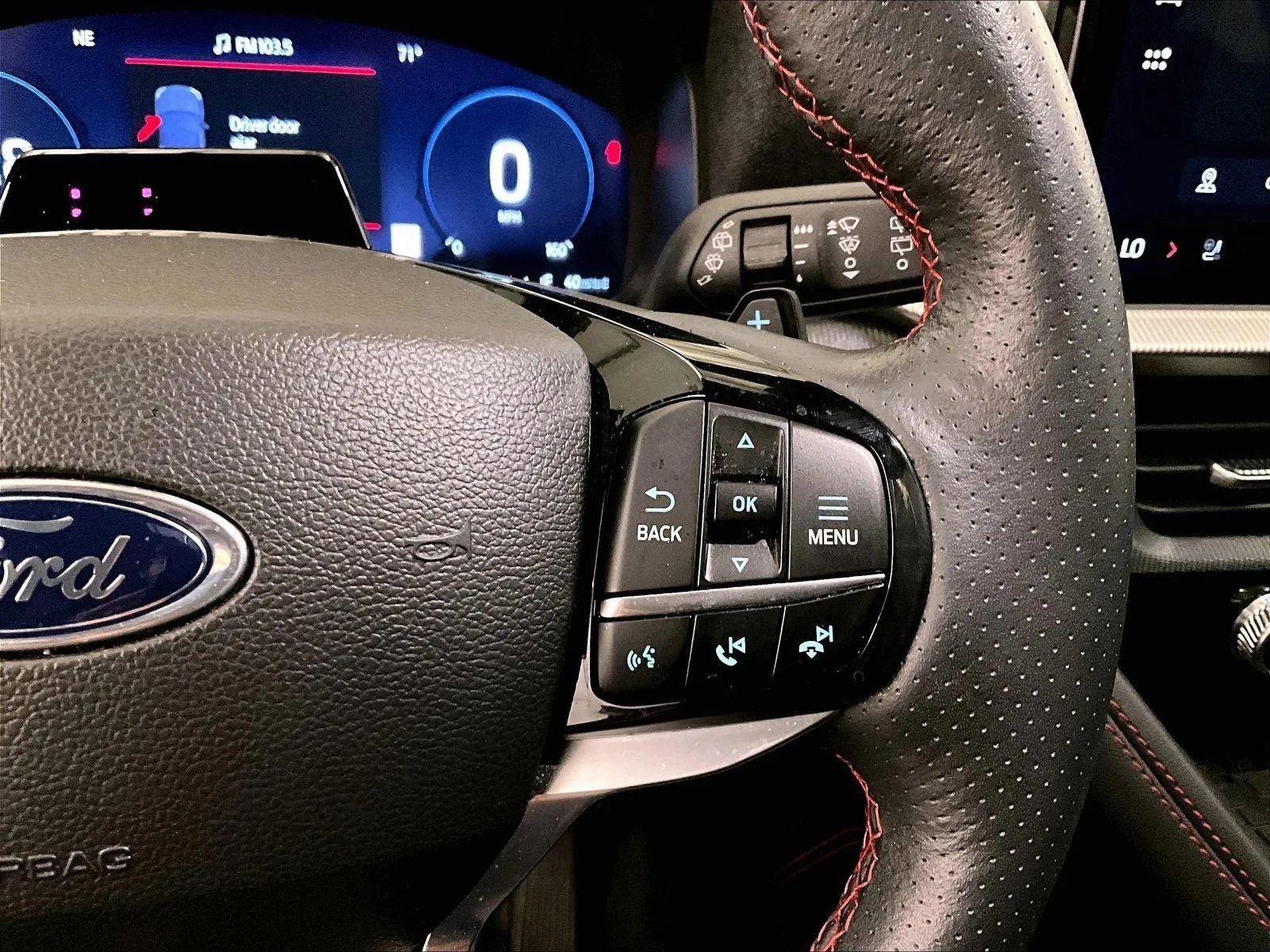 Used 2025 Ford Explorer ST AWD/4WD image 18