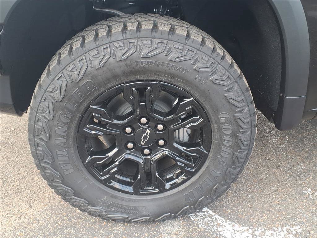 New 2026 Chevrolet Silverado 1500 ZR2 AWD/4WD image 11