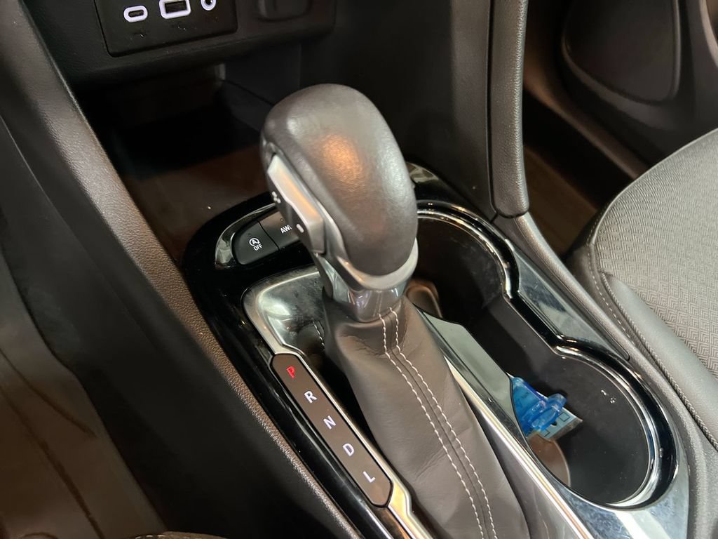 Used 2023 Buick Encore GX Preferred w/ Cold Weather Comfort Package AWD/4WD image 17