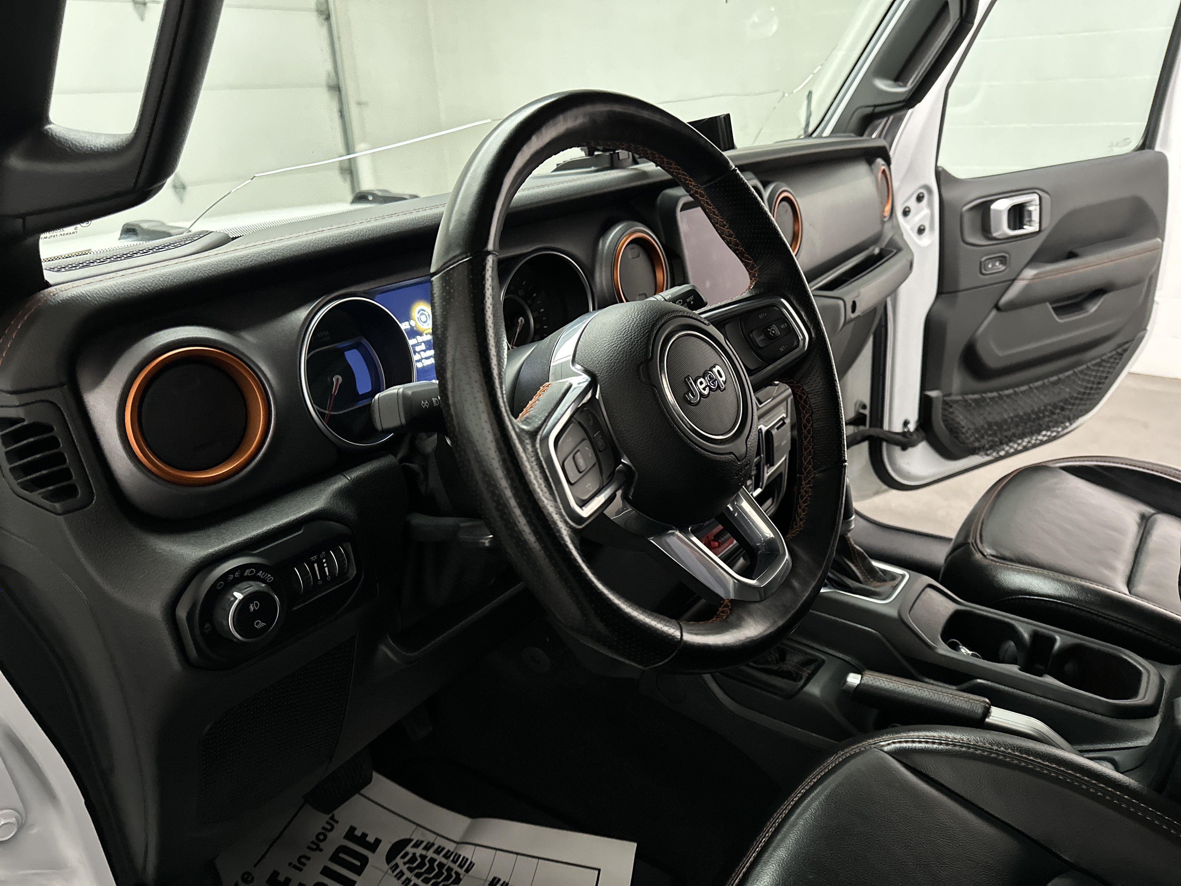 Used 2021 Jeep Gladiator Mojave AWD/4WD image 17