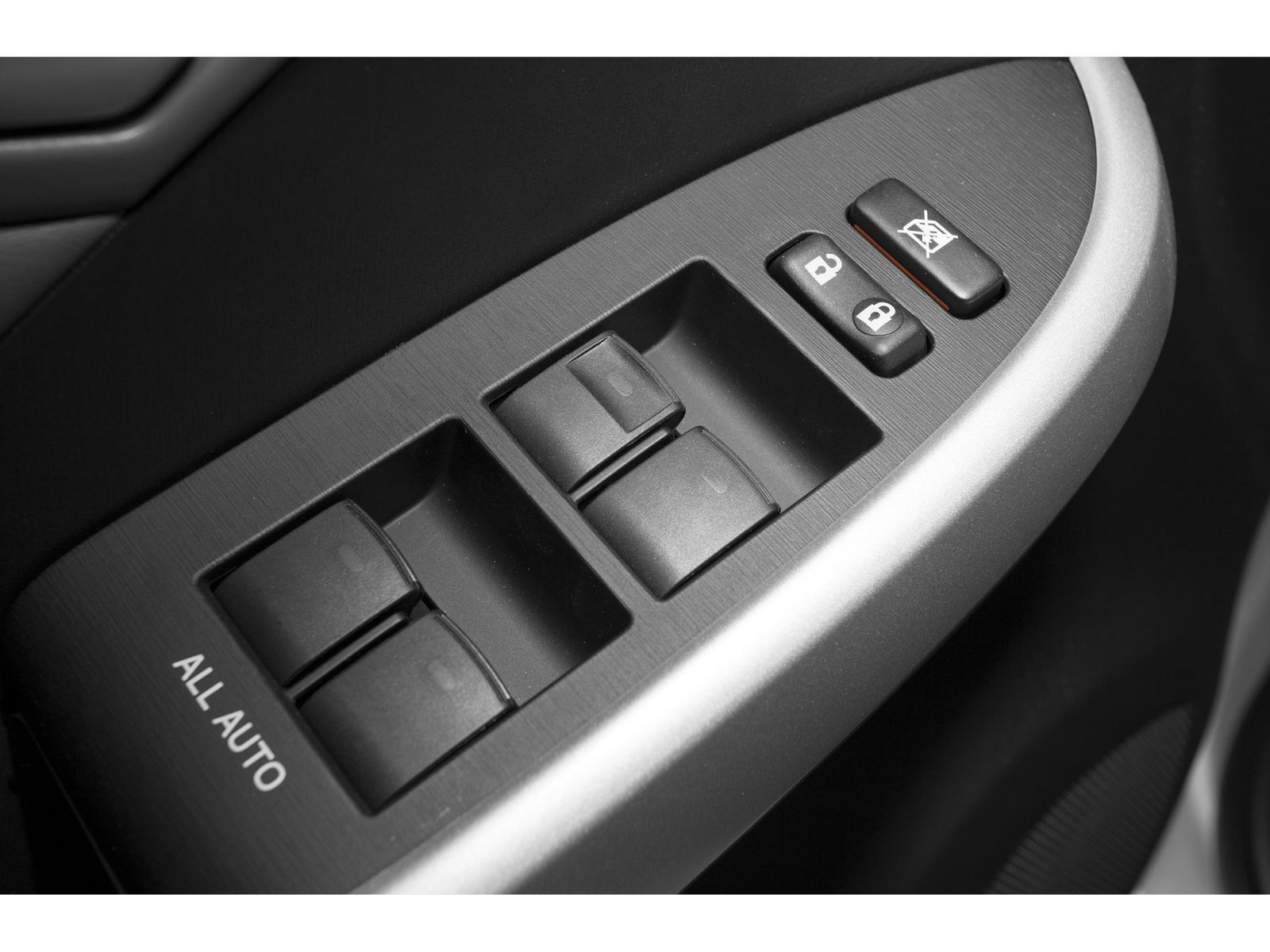 Used 2015 Toyota Prius Two FWD image 17