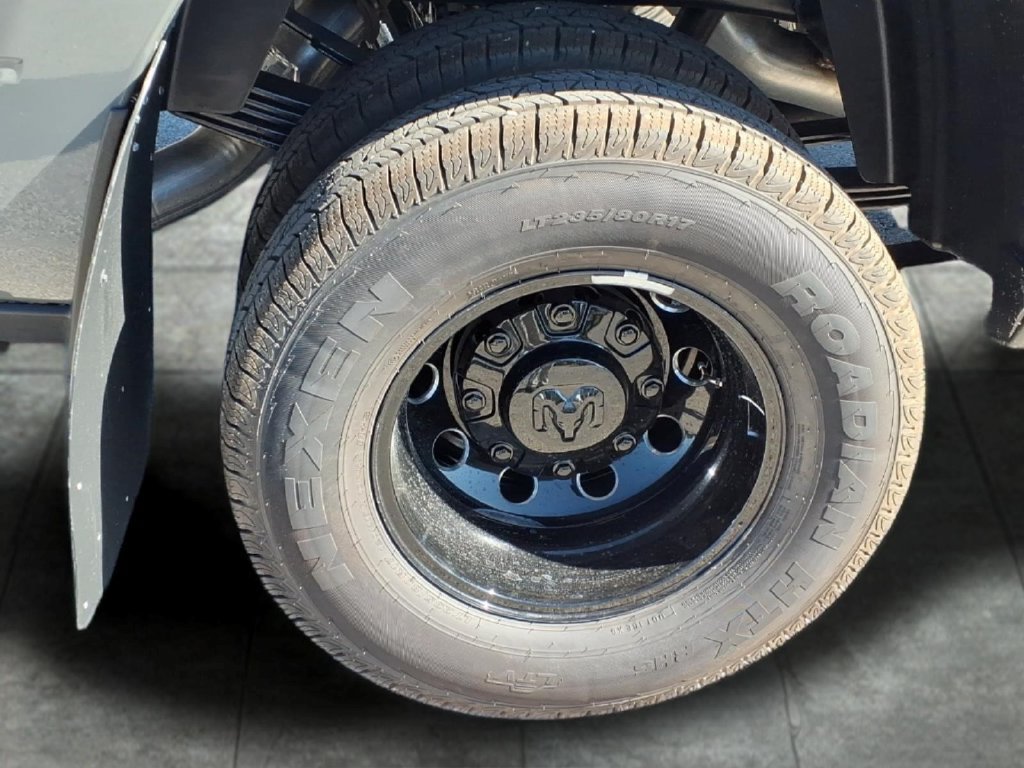New 2027 RAM 3500 Big Horn AWD/4WD image 7