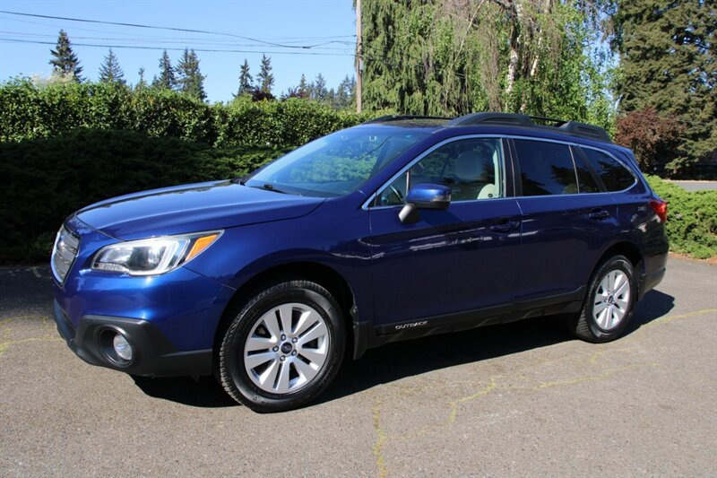 Used 2016 Subaru Outback 2.5i Premium AWD/4WD image 1
