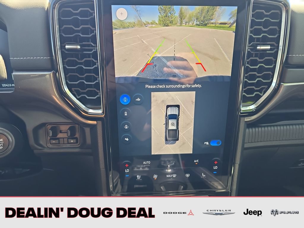 Used 2024 Ford Ranger Lariat w/ FX4 Off-Road Package AWD/4WD image 21