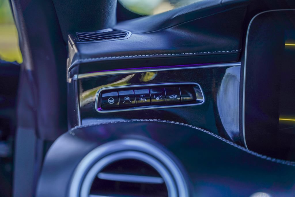 Used 2018 Mercedes-Benz S 63 AMG 4MATIC Coupe image 21