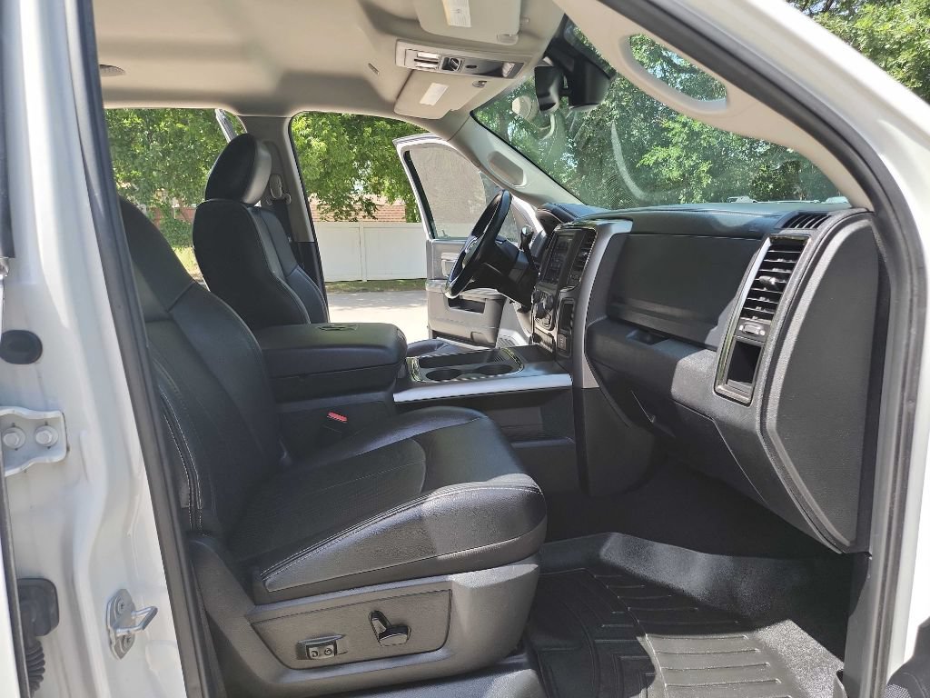 Used 2018 RAM 2500 Laramie w/ Sport Appearance Group RWD image 41