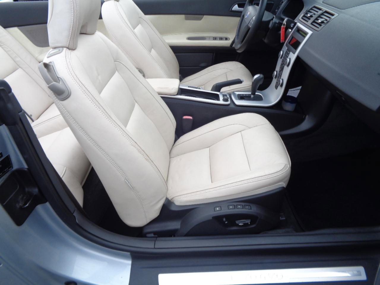 Used 2011 Volvo C70 T5 w/ Convenience Pkg FWD image 27