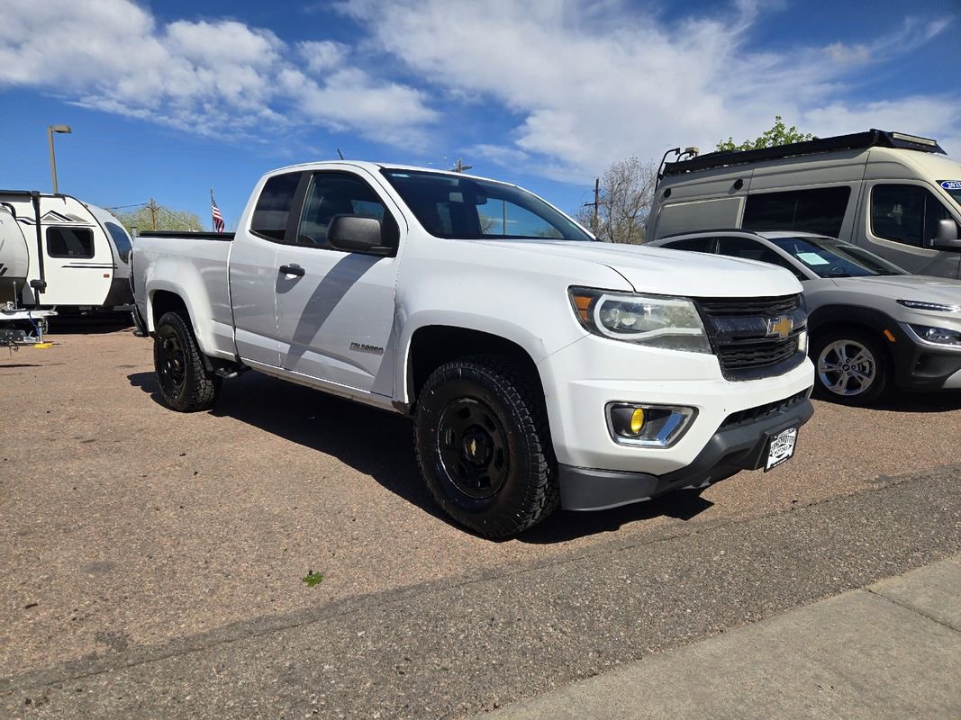 Used 2016 Chevrolet Colorado W/T AWD/4WD image 2