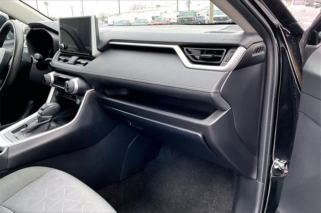 Used 2024 Toyota RAV4 XLE image 13