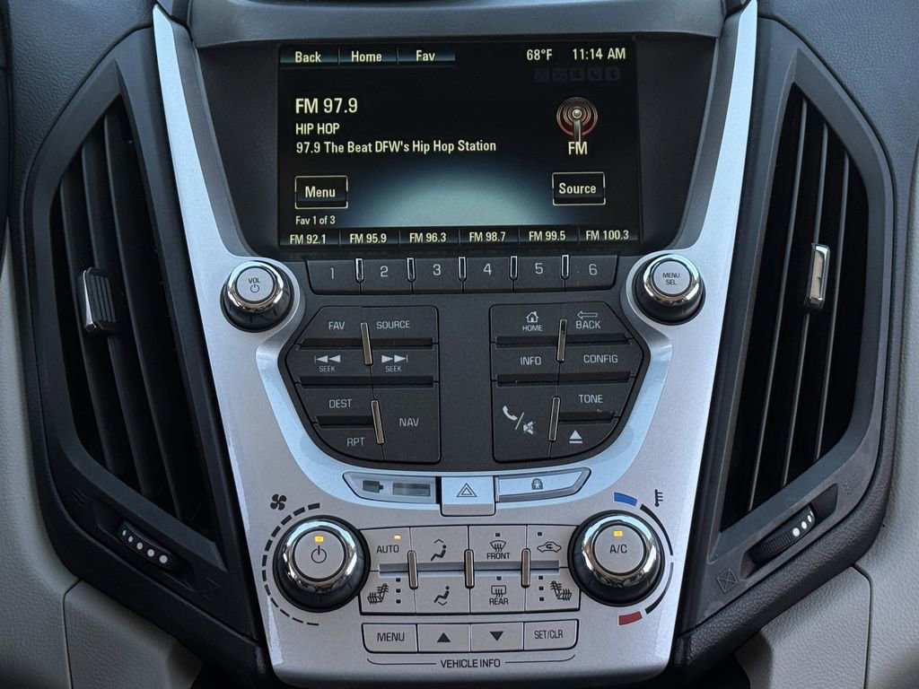 Used 2015 Chevrolet Equinox LT w/ Chrome Appearance Package image 17