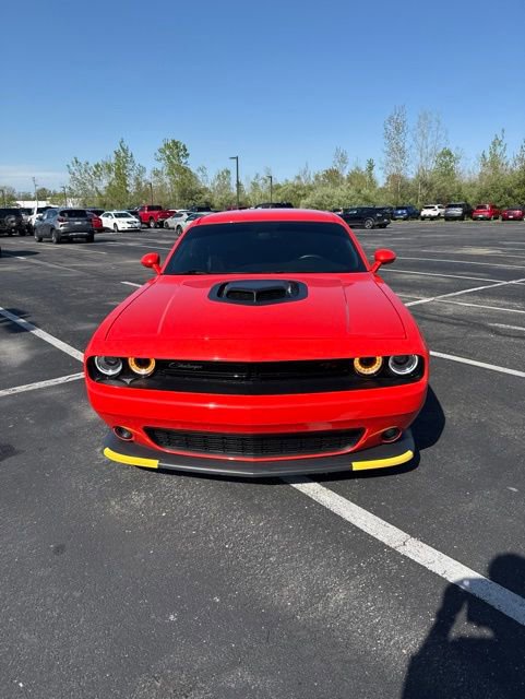 Used 2018 Dodge Challenger R/T Scat Pack RWD image 2