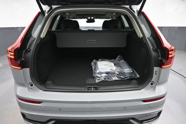 New 2026 Volvo XC60 B5 Core w/ Climate Package AWD/4WD image 28