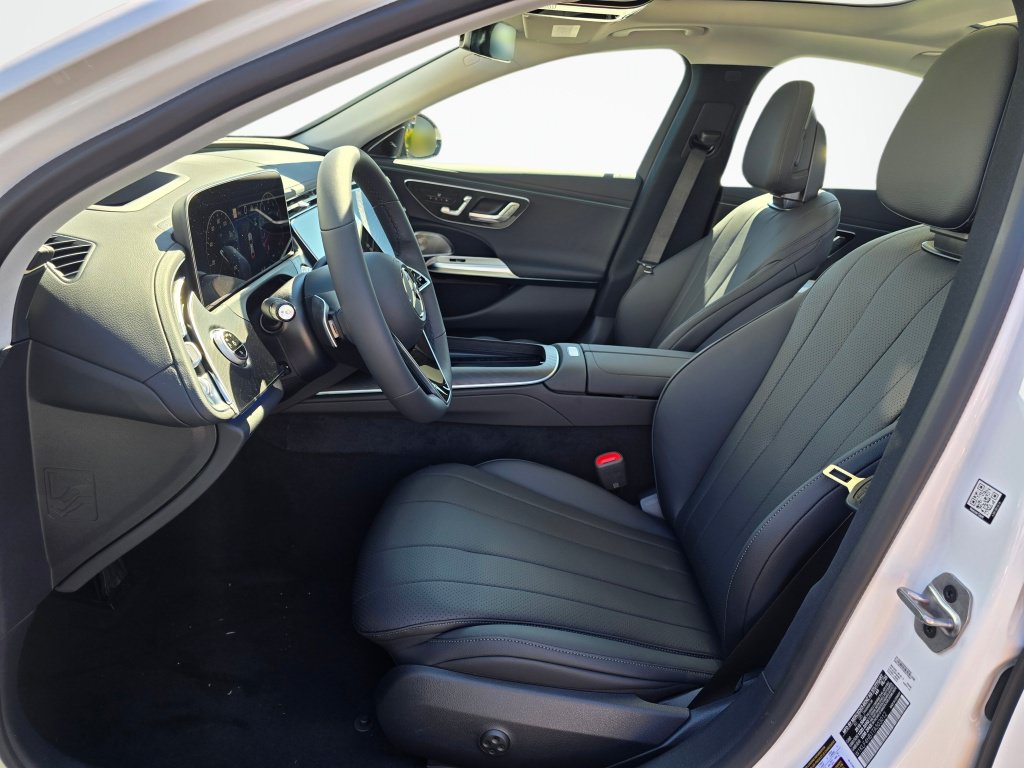 New 2026 Mercedes-Benz E 350 4MATIC Sedan image 12