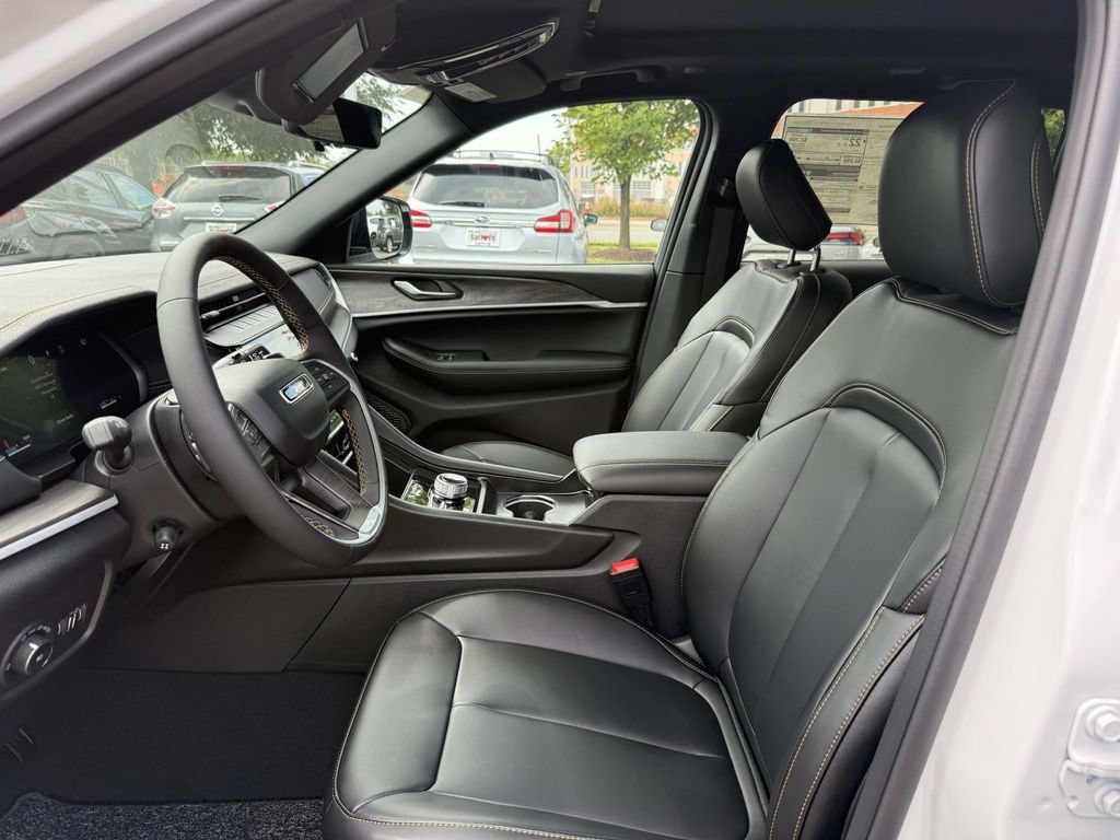 New 2026 Jeep Grand Cherokee Limited AWD/4WD image 14