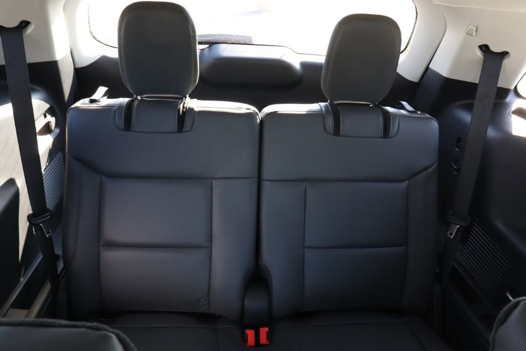 New 2026 Ford Explorer Active w/ Active Comfort Package image 19