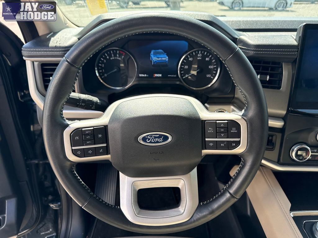 Used 2022 Ford Expedition XLT AWD/4WD image 17