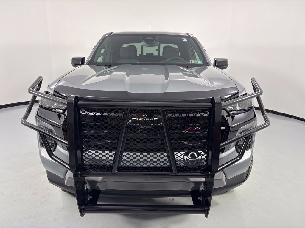 Used 2024 Chevrolet Colorado Z71 w/ Z71 Convenience Package 2 AWD/4WD image 2