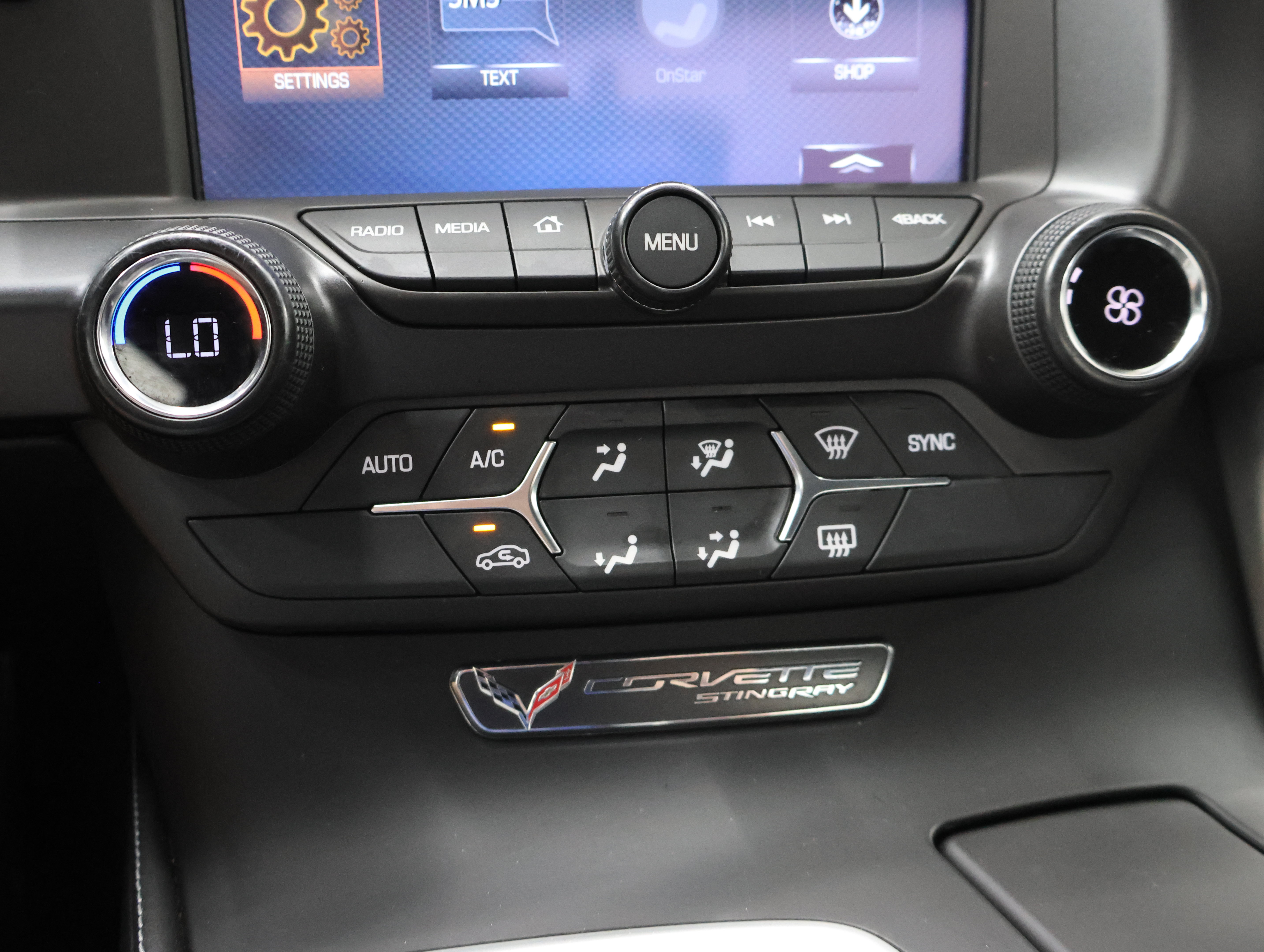 Used 2017 Chevrolet Corvette Stingray Coupe w/ 1LT RWD image 38