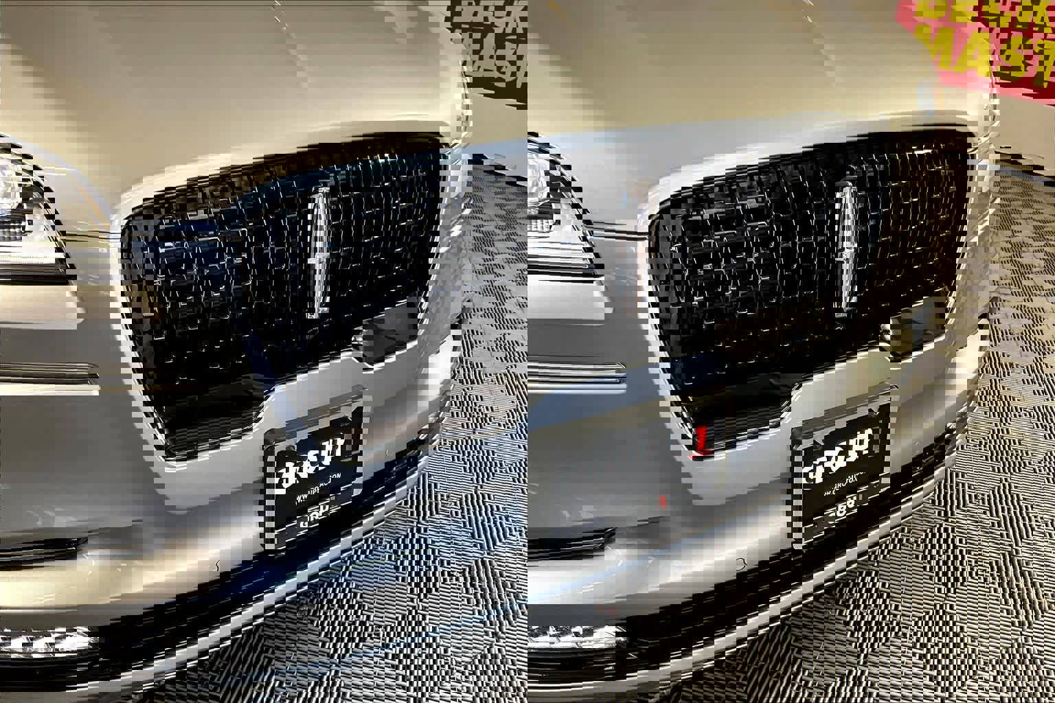 Used 2024 Lincoln Aviator Black Label w/ Jet Package image 27