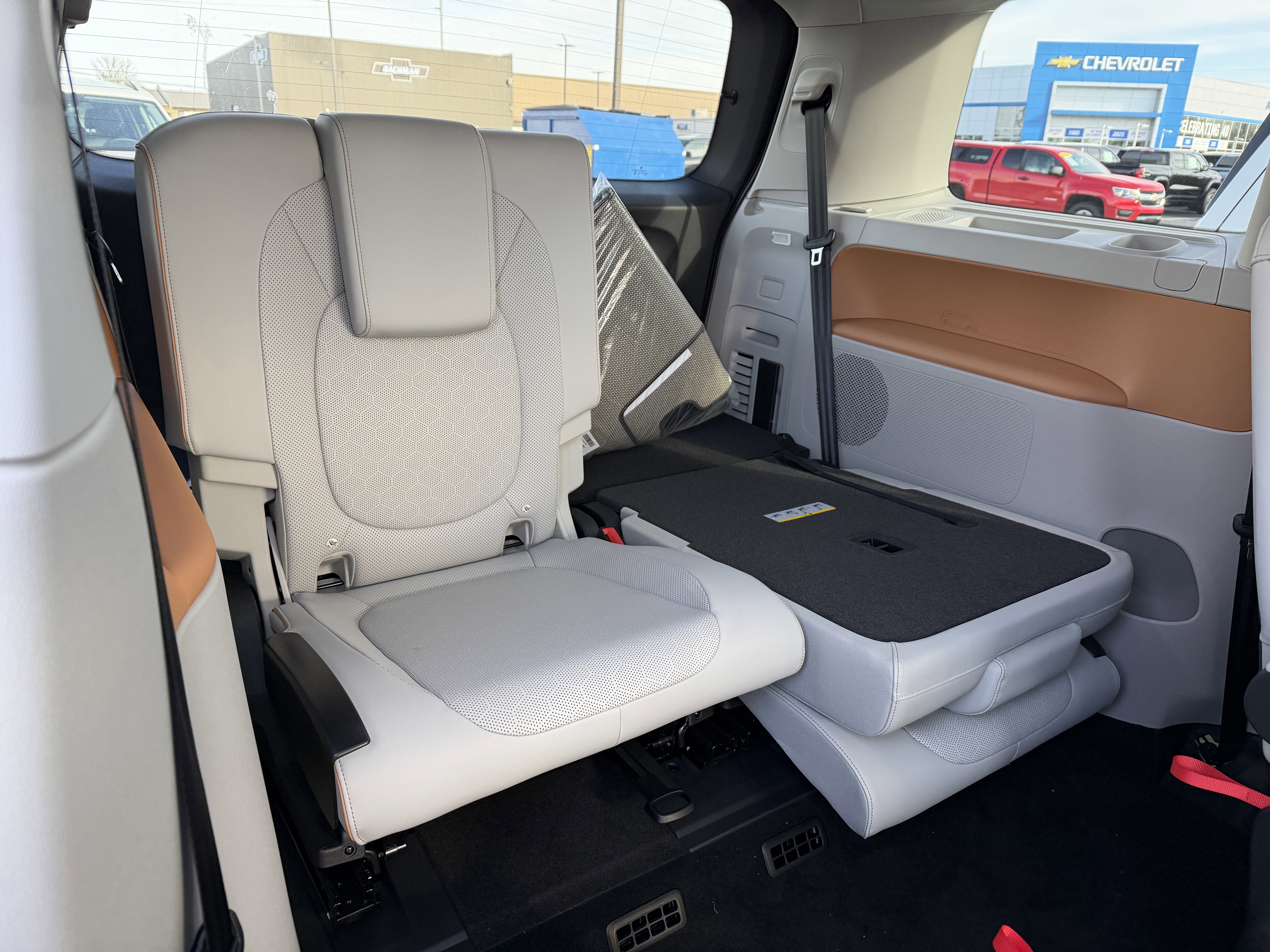 New 2025 Volkswagen ID. Buzz Pro S Plus image 30