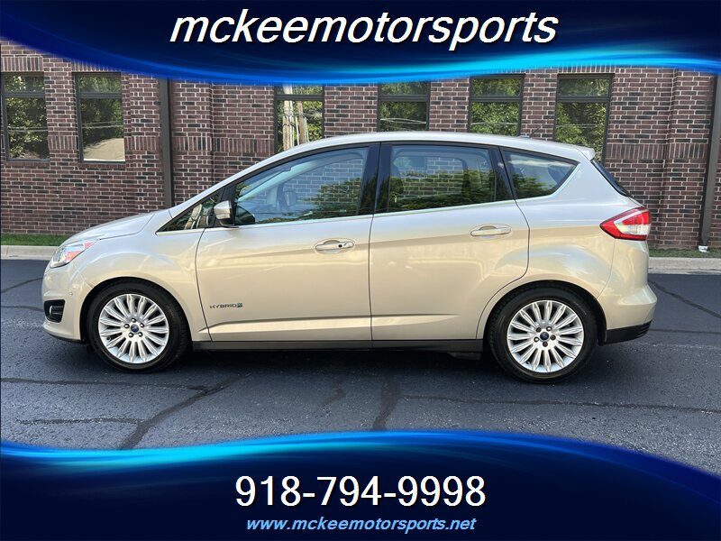 Used 2017 Ford C-MAX Titanium w/ Equipment Group 301A FWD image 1