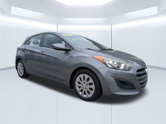 Used 2016 Hyundai Elantra GT FWD image 1